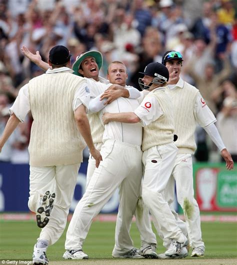 Freddie Flintoff brings back memories of 2005 Ashes as he bowls Rickie ...