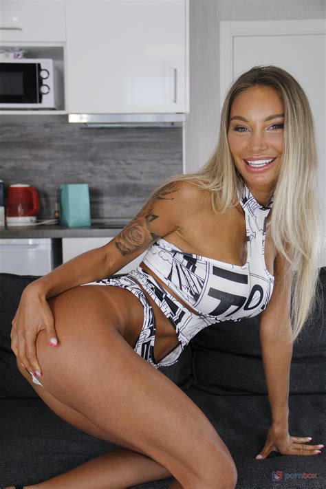 Dap Monika Fox Non Stop Anal Fuck Big Prolapse Long Squirts Balls Deep Anal Vk