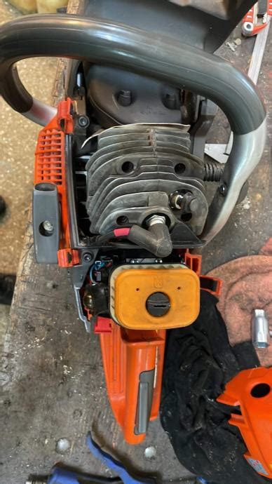 Husqvarna 555