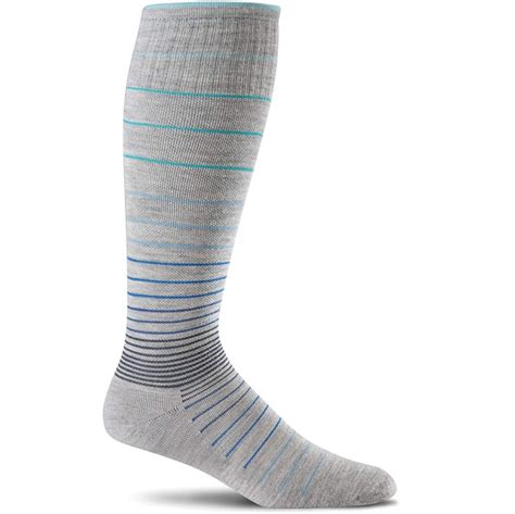 14 Best Padded Socks For Knee And Foot Pain