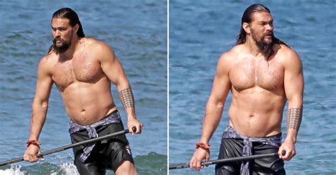 Aquaman Star Jason Momoa Shows Off His Chiseled Six Pack While