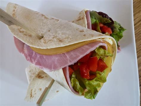 Wraps Jambon Oeuf Emmental Salade H L Ne Et Les Gourmandises