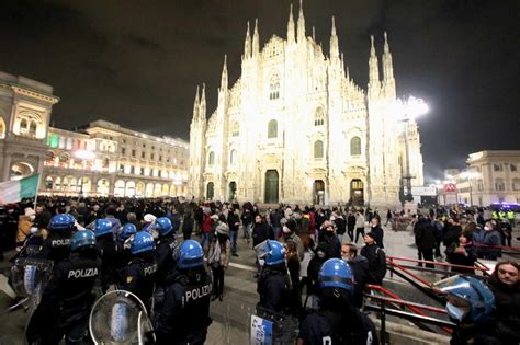 No Green Pass La Protesta Si Sgonfia Flop A Roma Un Centinaio In