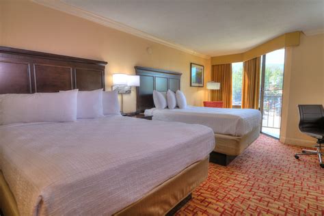 Downtown Gatlinburg Hotel | Edgewater Hotel & Conference Center