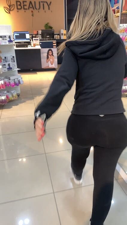 Phat Ass Spanish Hairdresser Oc Vid Spandex Leggings Yoga Pants Forum