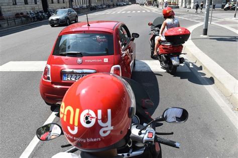 Enjoy Come Funziona Lo Scooter Sharing A Milano FOTO E VIDEO Il