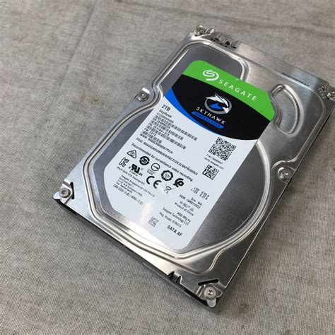 【目立った傷や汚れなし】seagate Skyhawk 35インチ 2tb St2000vx008 内蔵hdd 64mb 5900rpmの