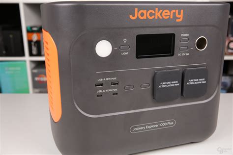 Explorer 1000 Plus Und 300 Plus Jackery Mit Neuen Powerstations Und