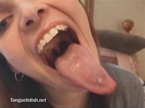 Tongue Fuck At DrTuber