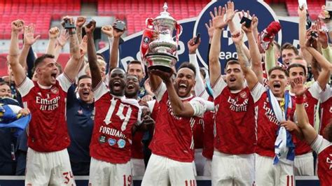 Társalgás Utazó Pályázó Arsenal Chelsea Fa Cup Final Pitures A