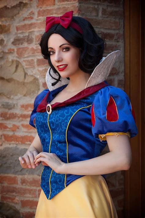 Snow White Cosplay Snowwhite Snowwhiteandthesevendwarves