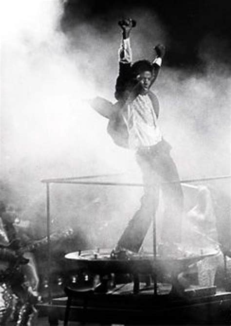 80's, born the King of Pop - Michael Jackson Official Site