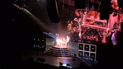 One Armed Drummer Rick Allen Drum Solo - Genting Arena 12/12/15 ...