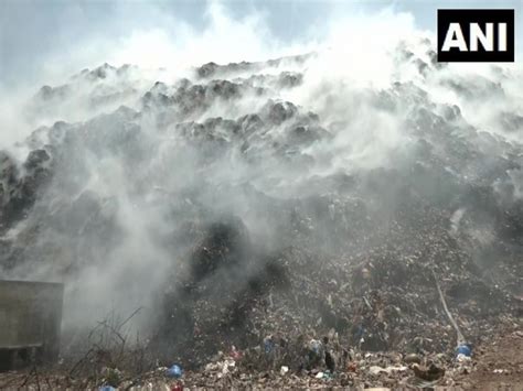 Bhalswa Landfill Fire Delhi Govt Imposes Rs 50 Lakh Fine On North Mcd