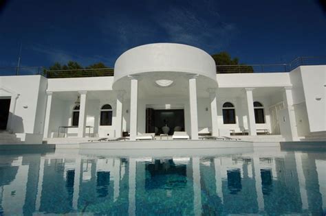 Luxury Villas Ibiza - Villa rentals Ibiza - Amarante LVA