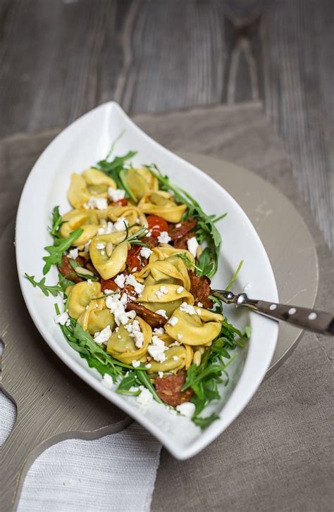 Pasta Rezept für Tortelloni mit karamellisierten Tomaten Chorizo und