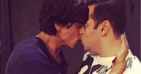 BICARA PERJUANGAN GAMBAR SHAH RUKH KHAN JADI MANGSA GAY