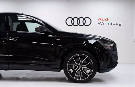 Pre-Owned 2020 Audi Q8 Technik w/Black Optics & 22 Rims *Brand New*