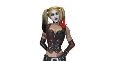 Une statue taille réelle d Harley Quinn en vente chez Gamestop