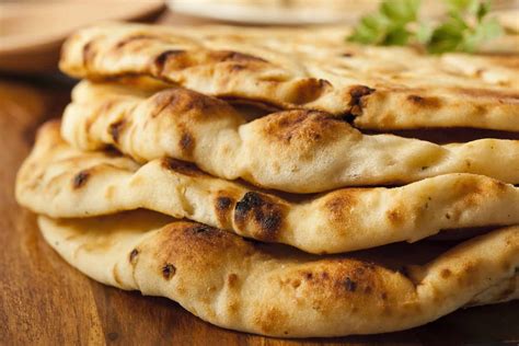 Tandoori Roti Vs Naan — What’s The Difference?