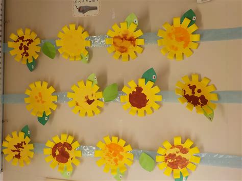 夏の製作 もも組（1歳児） 「ひまわり🌻」 | 社会福祉法人 もろほし会 江東区毛利保育園