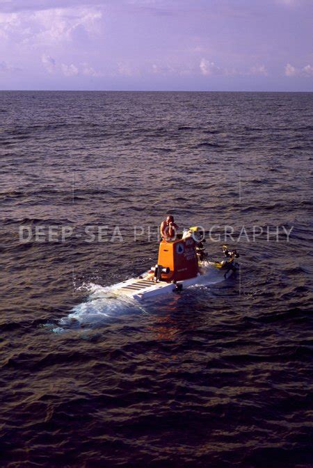 Deep-sea Submersible ALVIN - Deep-Sea Photography