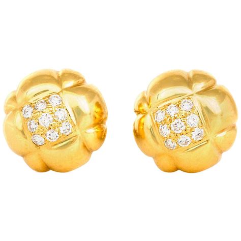 Chanel Flower Earrings For Sale at 1stDibs