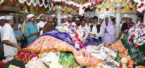 Mahim Dargah – A Symbol Of Unity And Harmony – Mahim Dargah