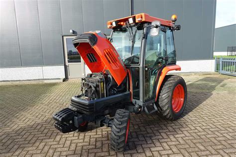 Kubota STV 36 4wd HST VM Service