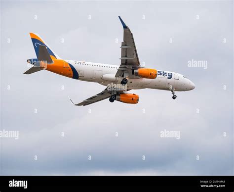 Hisky airways hi-res stock photography and images - Alamy