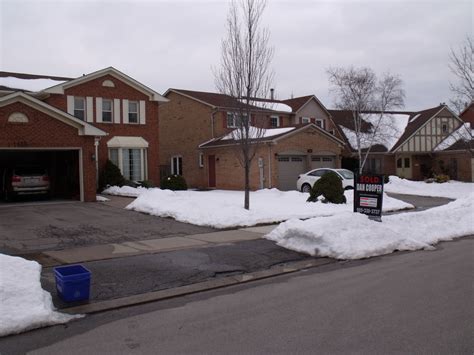 We Actually get snow here in Oakville Ontario. Oakville Ontario, New Homes, Snow, Outdoor ...