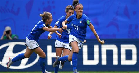 Mondiali Femminili Barbara Bonansea Regala La Prima Gioia Nel Torneo