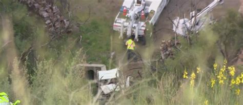 Driver Killed After Car Goes Off Cliff In Malibu Cbs Los Angeles