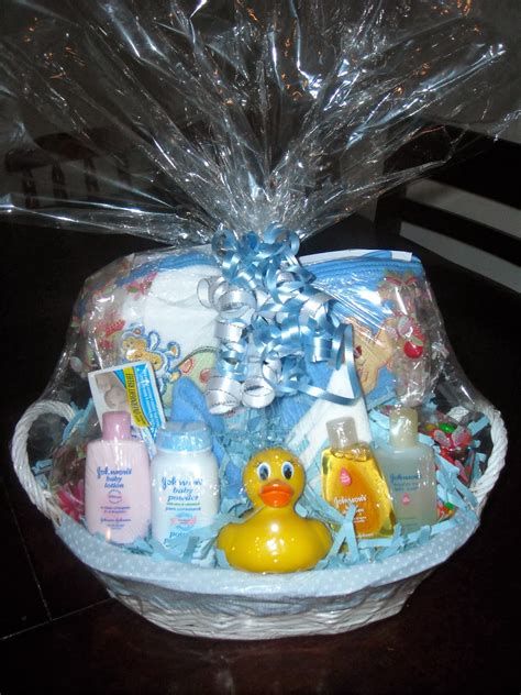 Lyndi's Projects: Baby Gift Basket