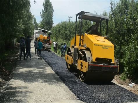 J K Administration Starts Massive Macadamization Of Major Roads In