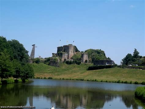 Chateau de TIFFAUGES et son donjon en photographies, Château Tiffauges