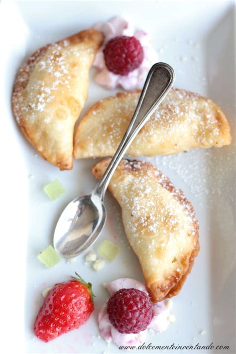 Cassatelle Siciliane Di Ricotta E Cedro Di Calabria Con Crema Di Yogurt