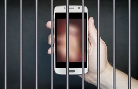 jesuisféministe Le revenge porn cest illégal de lindividu à la plateforme de la