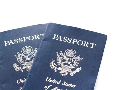 Pasaporte de los estados unidos de américa sobre un fondo blanco