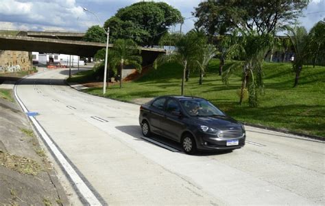 Pavimento em concreto primeira etapa da avenida 1º de Agosto é