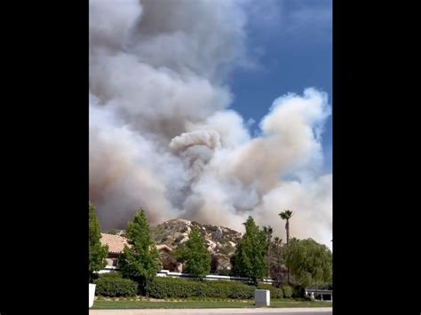 Brush Fire Erupts Near I 10 In Beaumont Prompting Evacuations