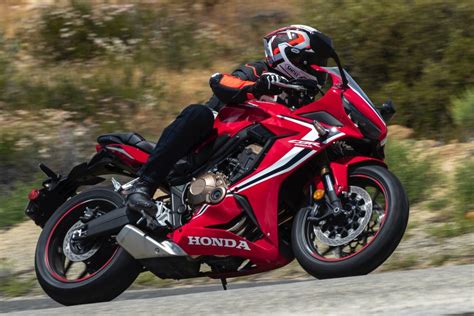 2019 Honda Cbr650r Review Updating The F To An R 14 Fast Facts