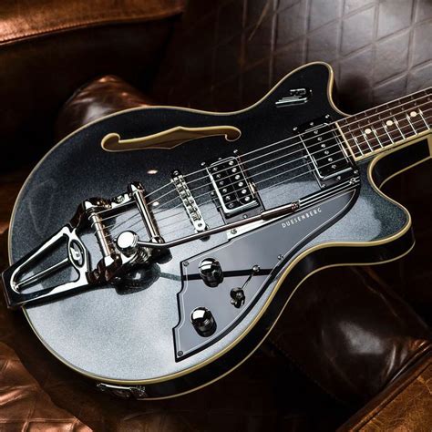 I WANT A DUESENBERG Duesenberg Guitars 🔹 on Instagram: “S T A R D U S T ...