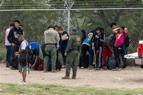 Título 42 Texas Prepara Su Respuesta Al Aumento De La Migración En La