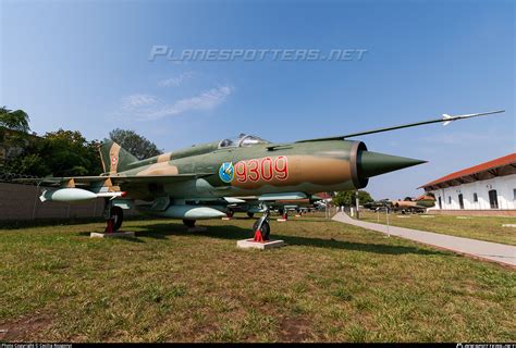 9309 Hungarian Air Force Mikoyan Gurevich Mig 21 Photo by Cecília