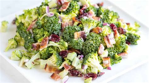 Easy Broccoli Salad Recipe