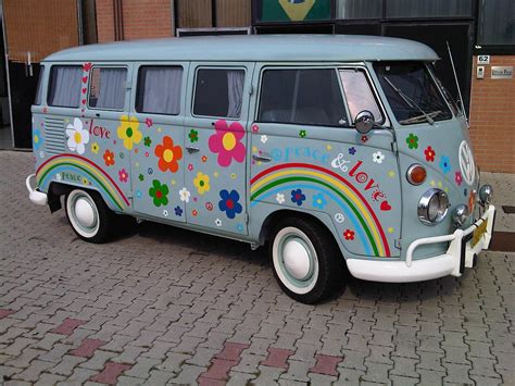 Vw Flower Power Design Version Flower Power Like In Face Kombi