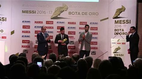 Video Lionel Messi recibe su cuarta Bota de Oro La Nación