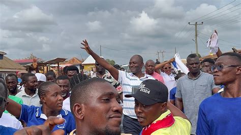 KEN Walks Over 30 Minutes With NPP Delegates In Debiso NPP Supporters