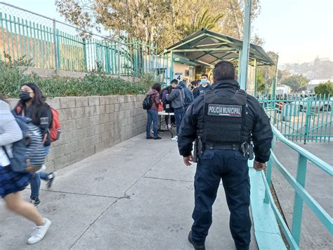 Reanudan Operativo Mochila en la Preparatoria Federal Lázaro Cárdenas